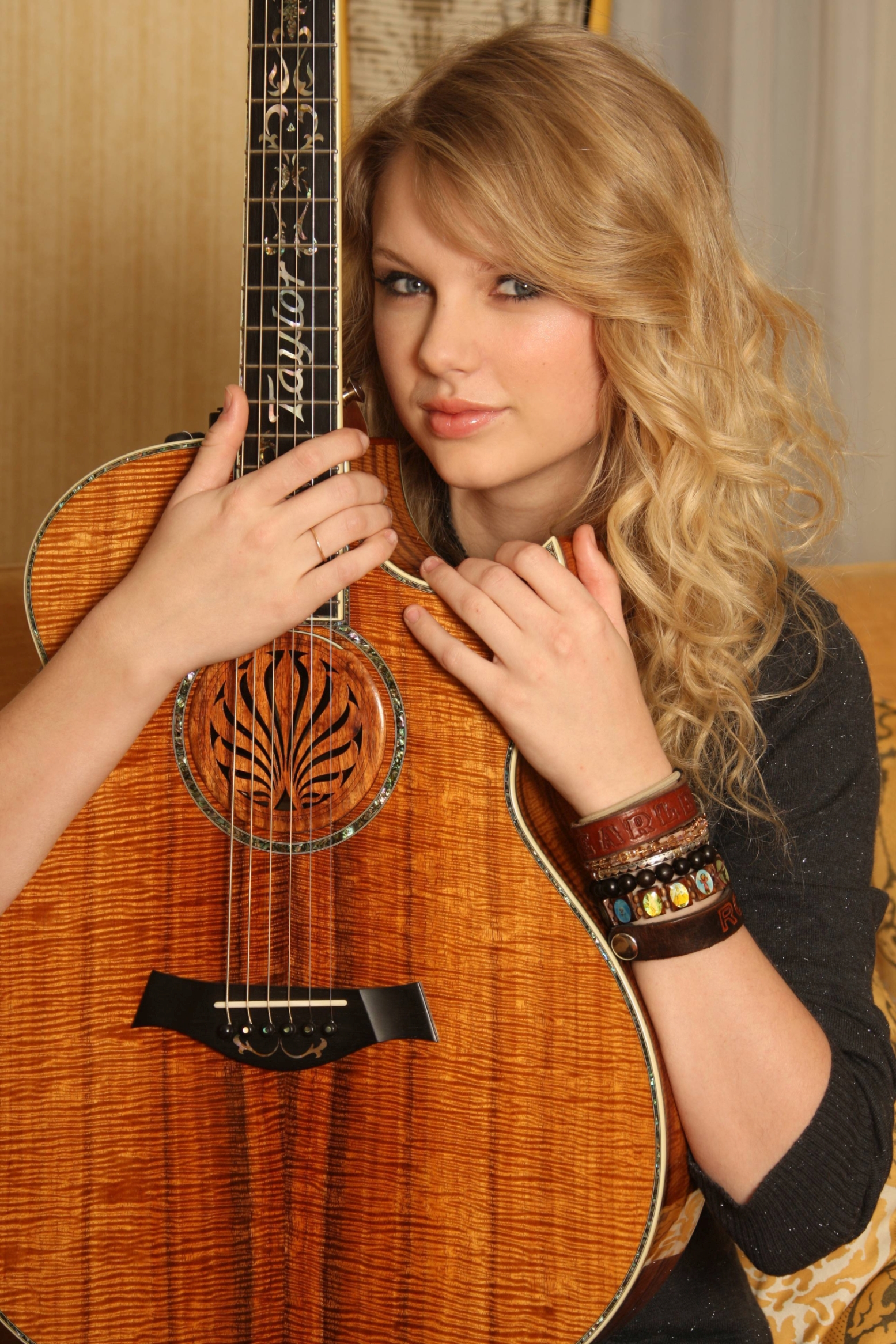 Taylor Swift Women Blue Eyes Blonde Singer Looking At Viewer Guitar 1555x2333 Wallpaper Wallhaven Cc