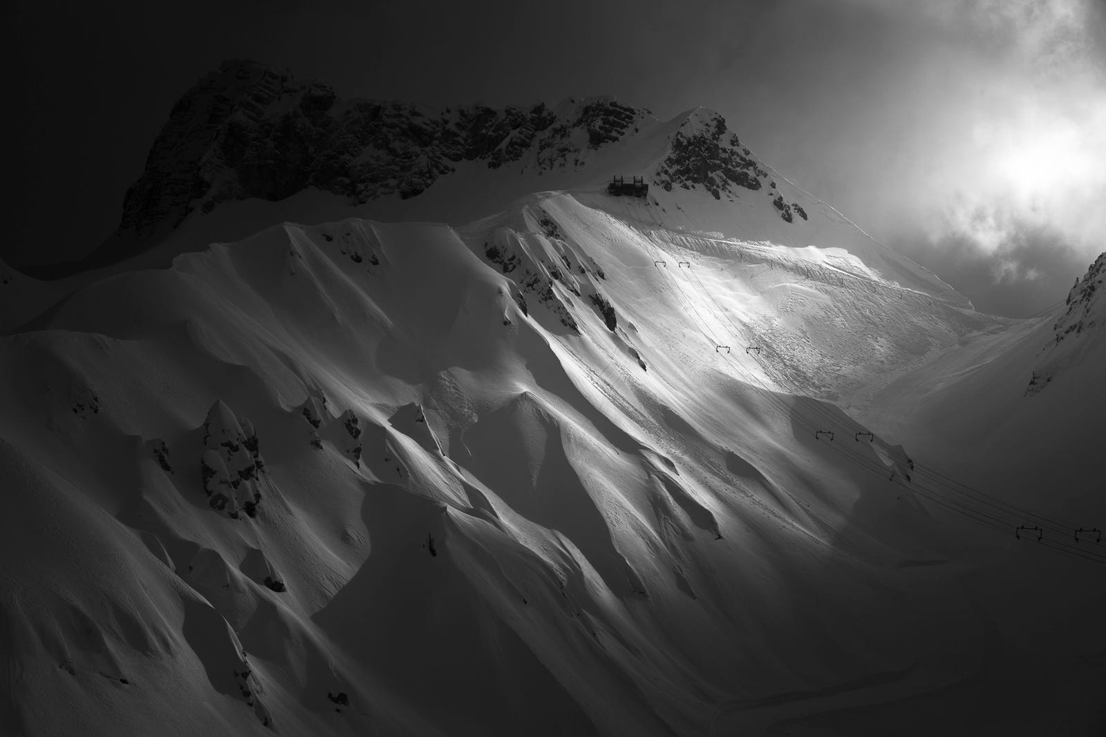 General 1600x1067 mountains monochrome snow ropeway