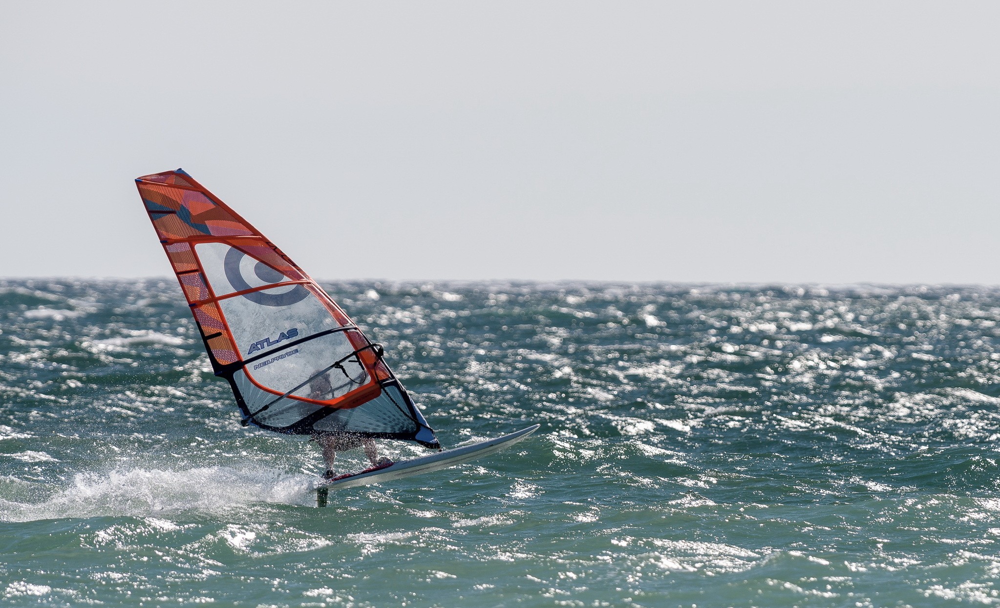 General 2047x1246 windsurfing sea sport