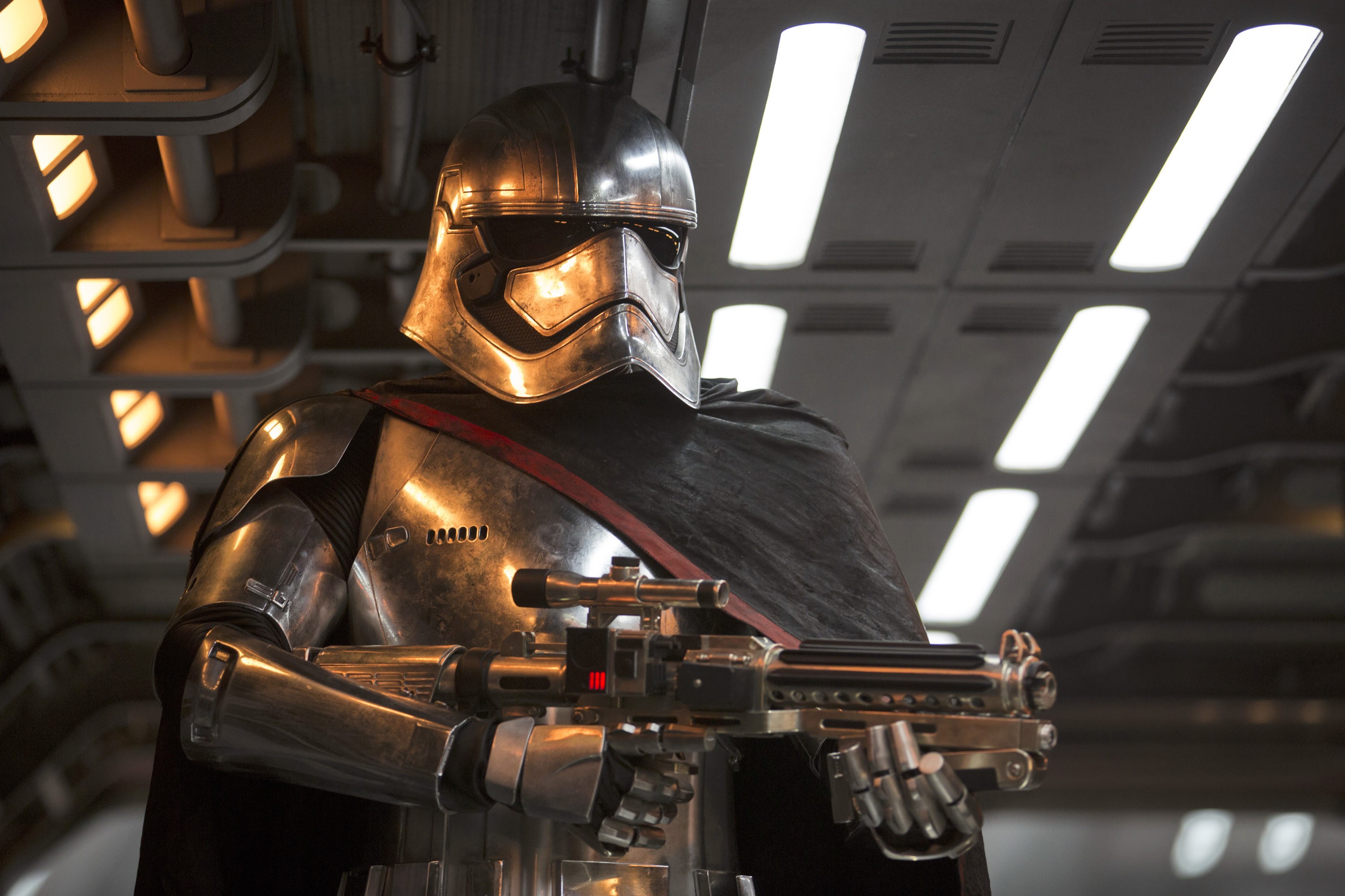 General 3000x2000 Star Wars Star Wars: The Force Awakens Captain Phasma Star Wars Villains The First Order movies armor blaster science fiction