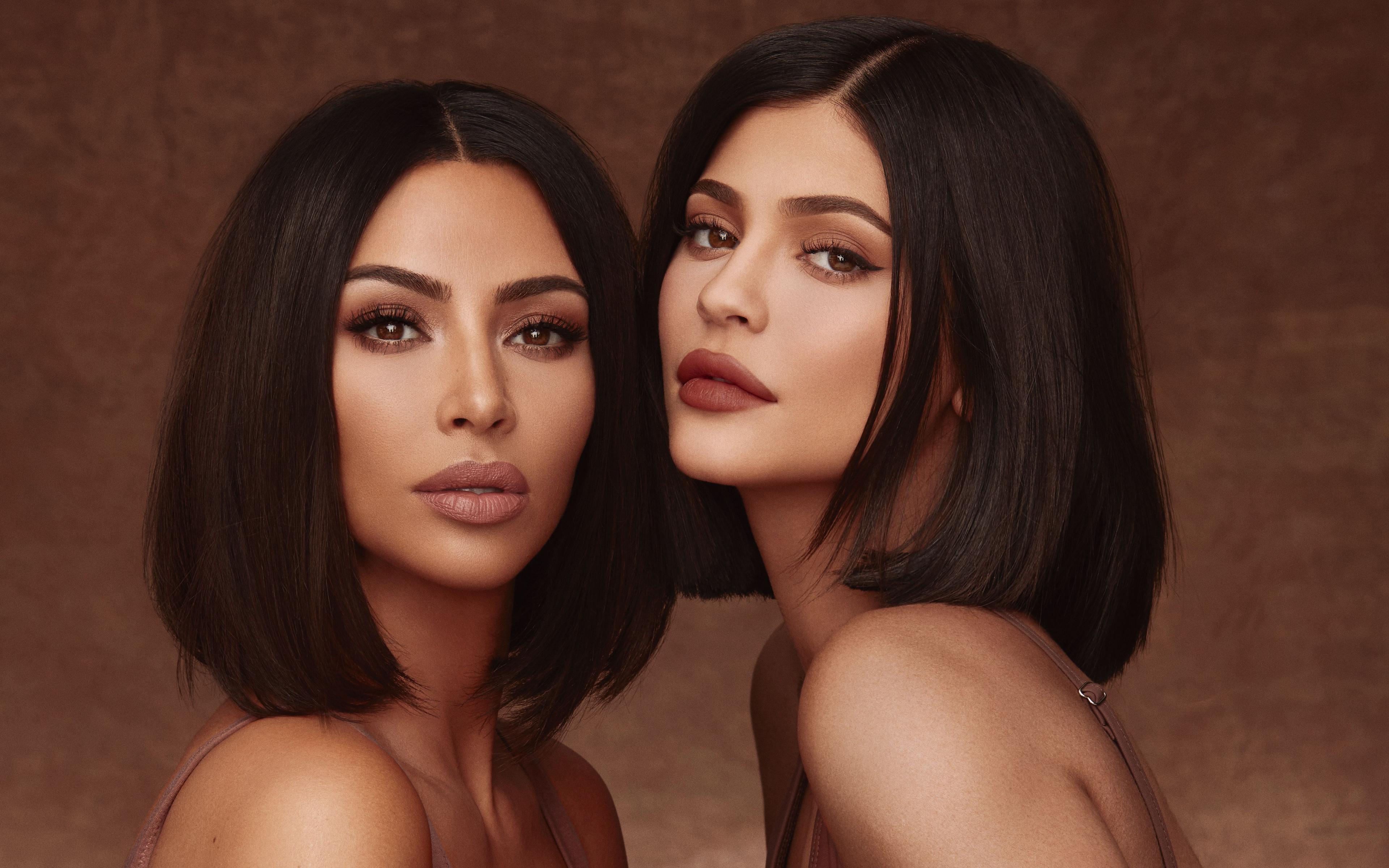 People 3840x2400 Kim Kardashian Kylie Jenner model brunette lipstick lip filler women
