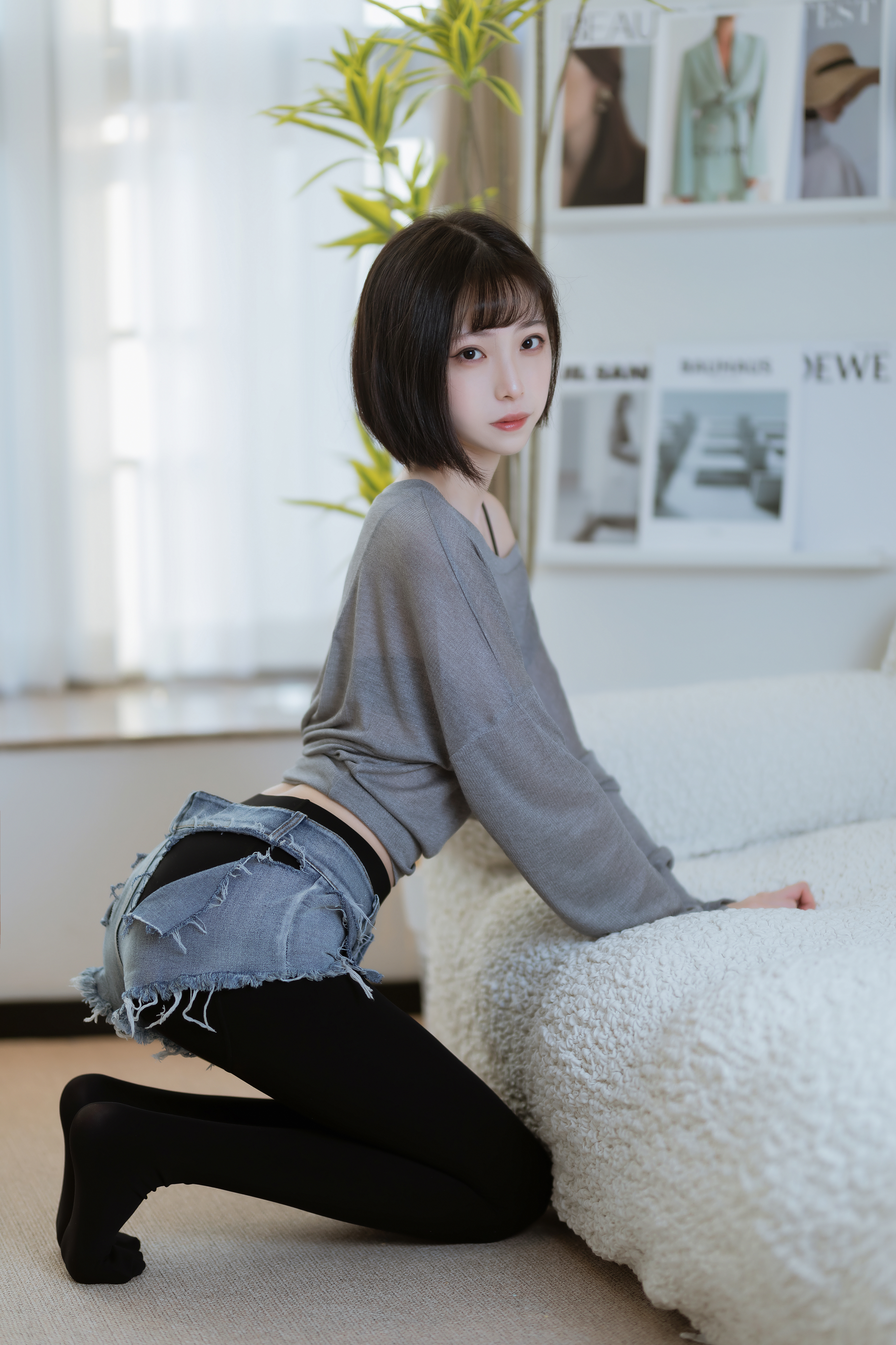 People 3333x5000 Xu Lan women model Asian grey tops jean shorts torn jeans pantyhose women indoors torn clothes