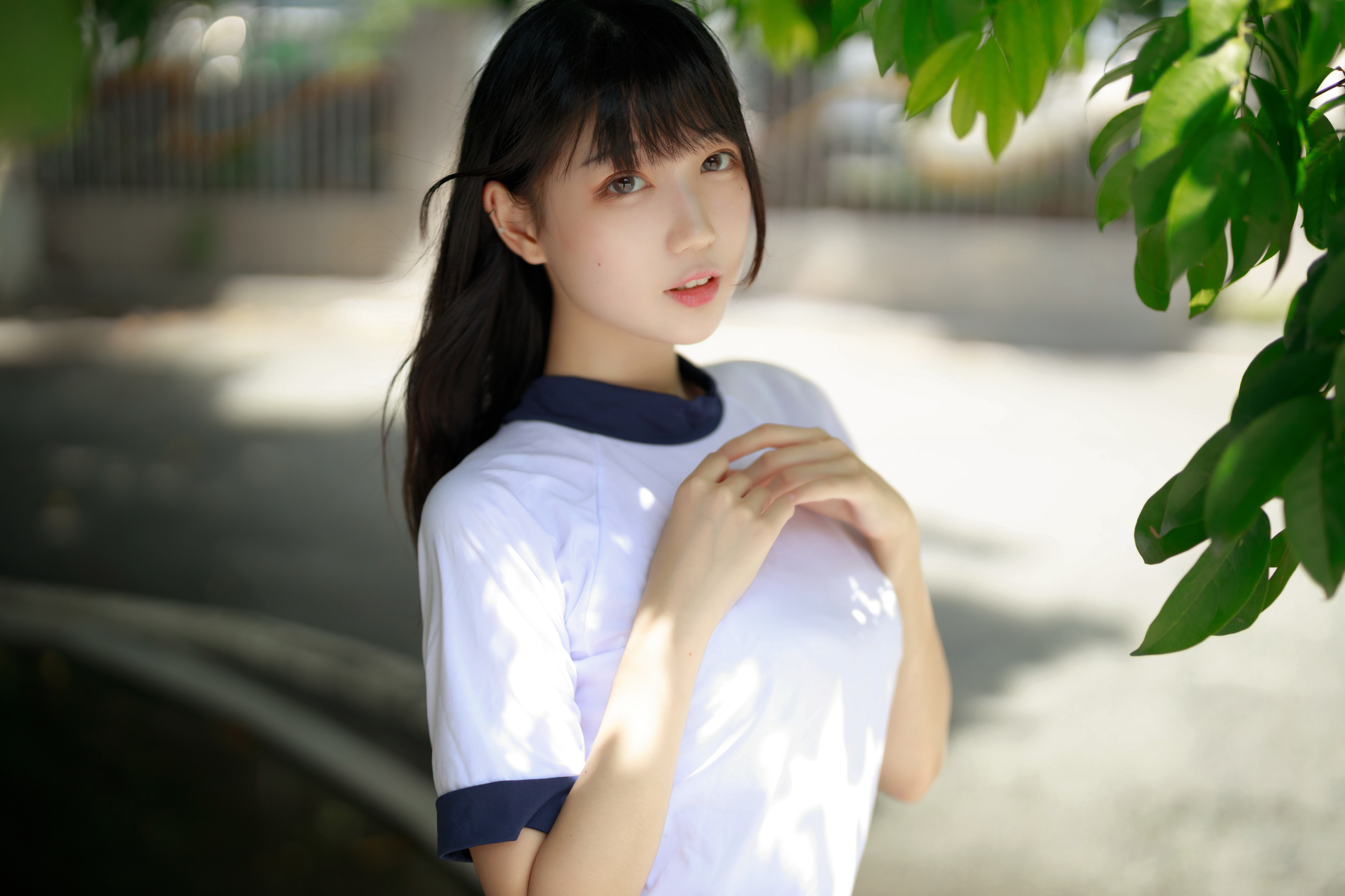 People 6720x4480 women model Zhou Ji Asian T-shirt white tops