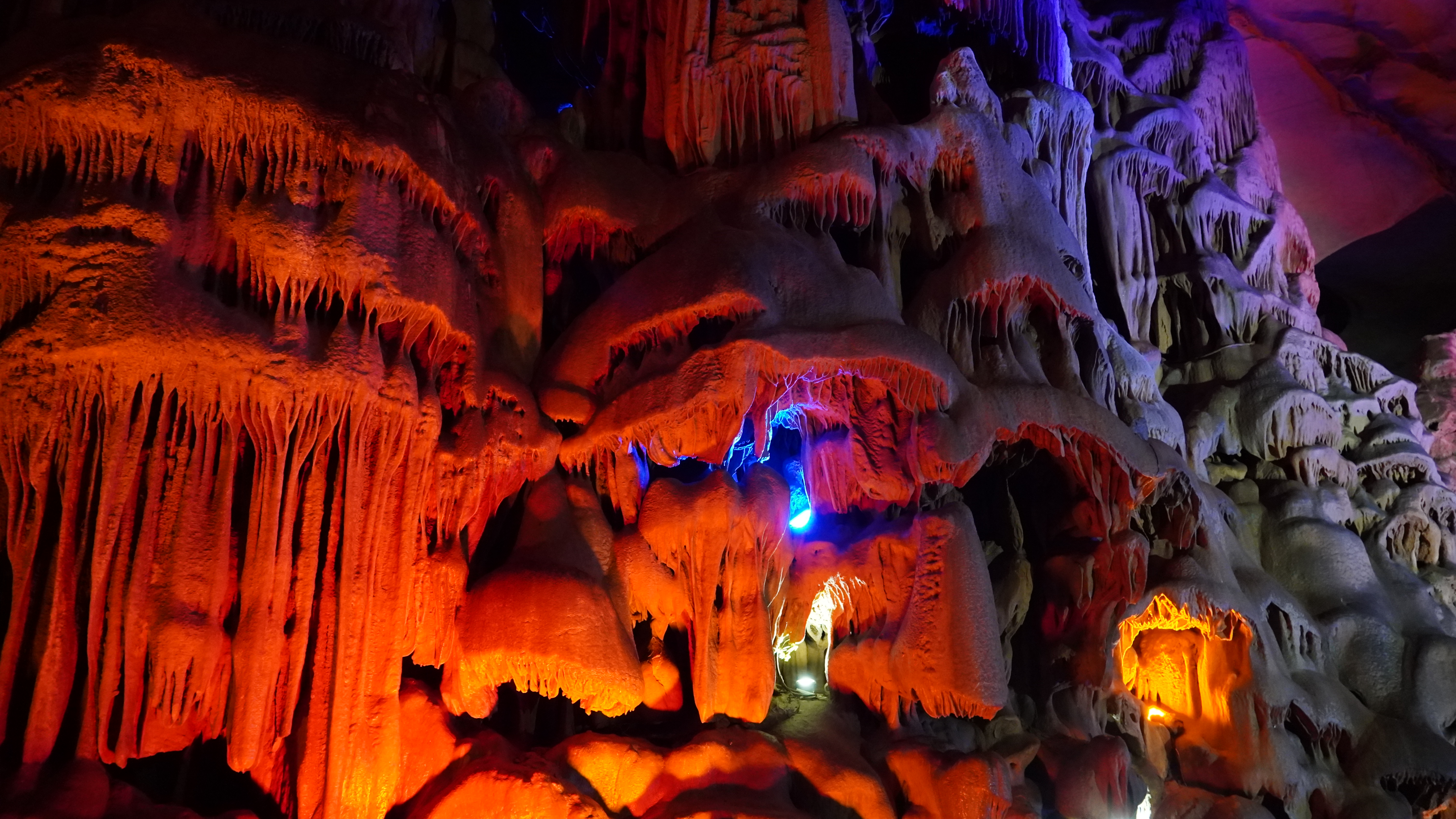 General 6000x3376 cave stalactites nature colorful