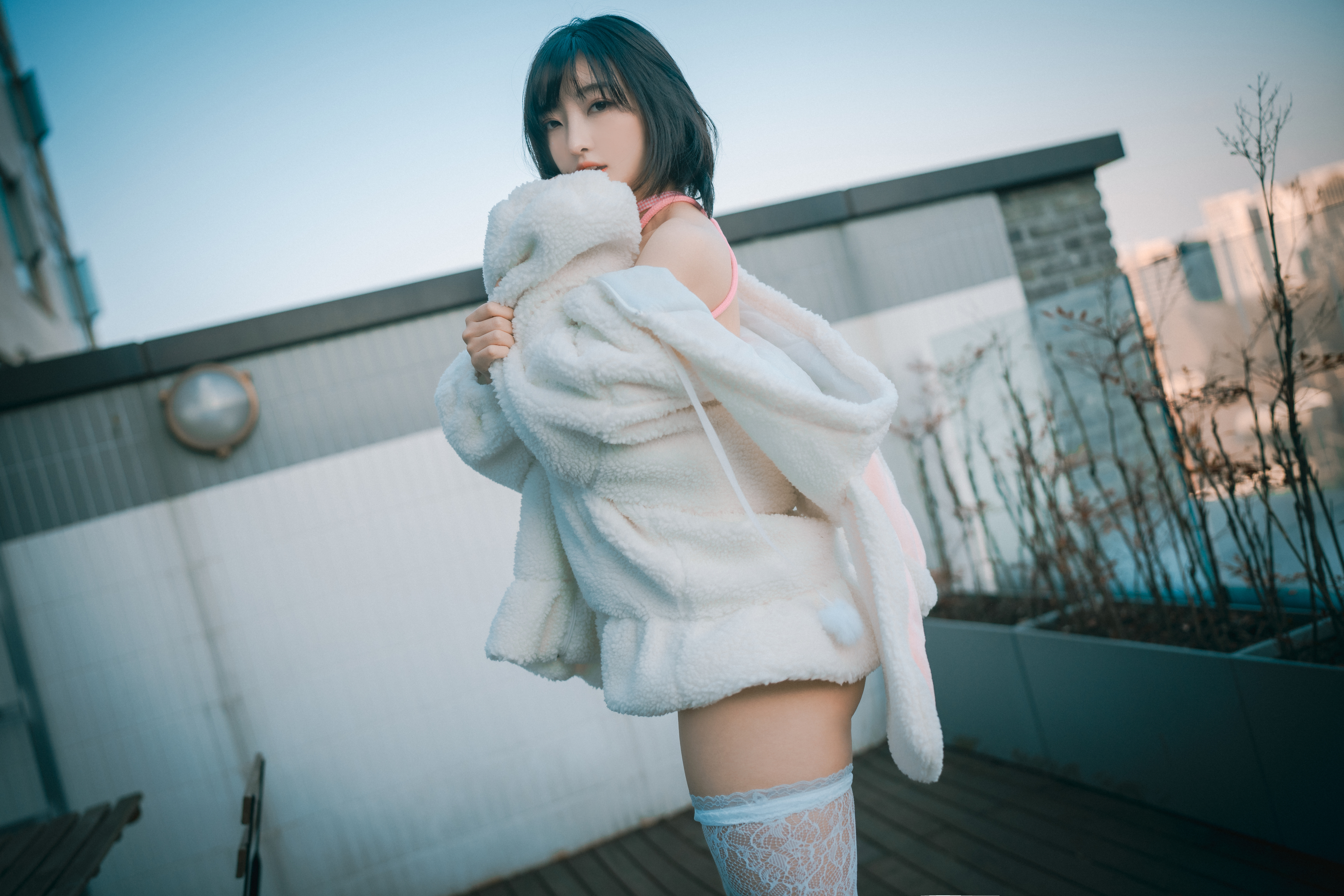 People 3840x2560 Ha Nari DJAWA women model Asian Korean women stockings white stockings lingerie fur jacket fleece